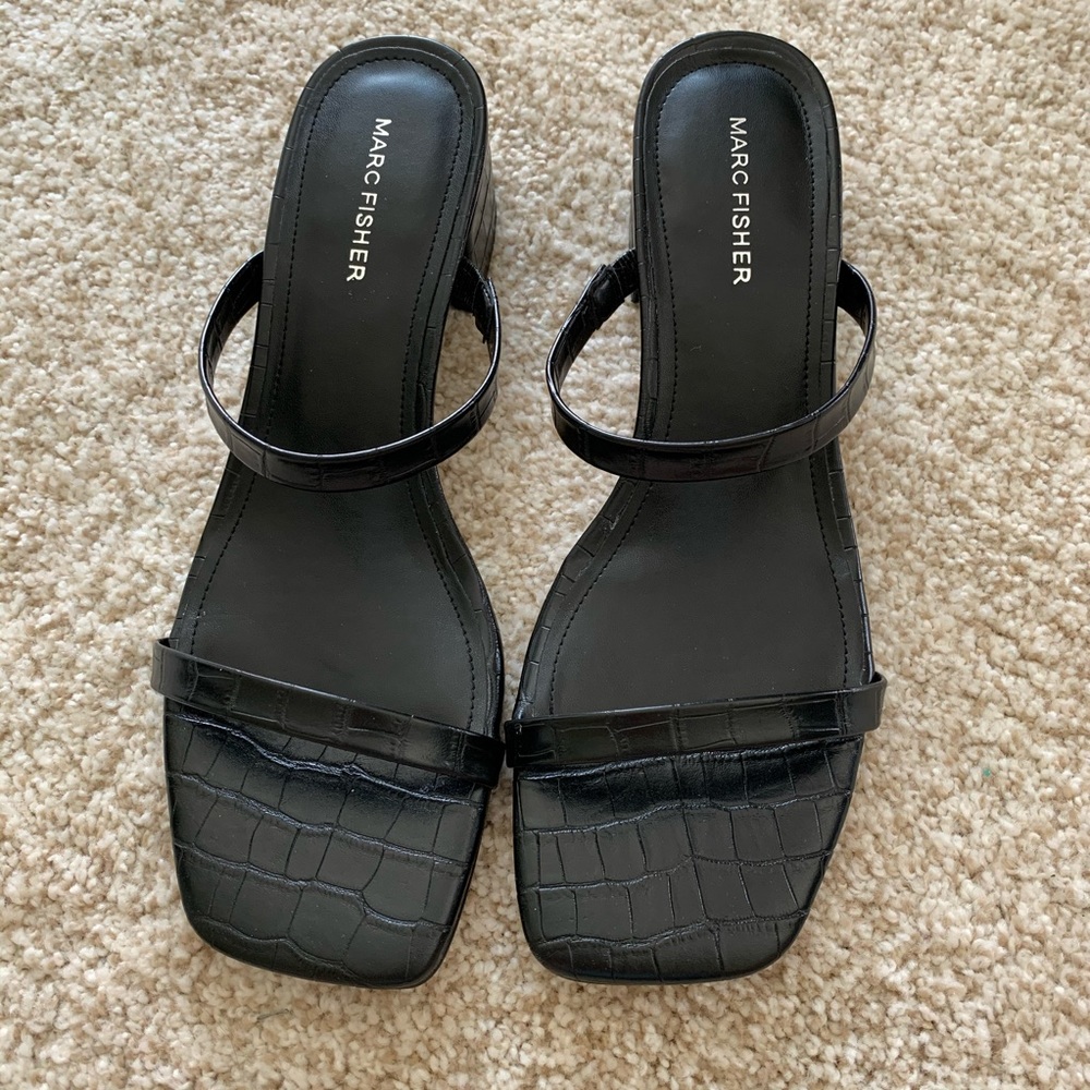 NWT never worn black square toed sandals size 9